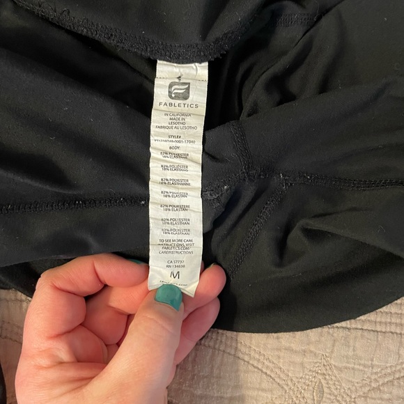 Fabletics legging - Picture 2 of 4